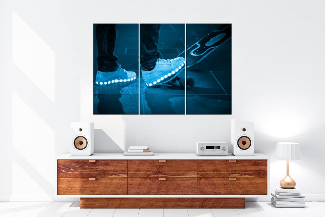 deyoli Skateboardfahrer mit leuchtenden Schuhen Format 120x80 3Teilig Effekt: Monocrome Blau als Lei