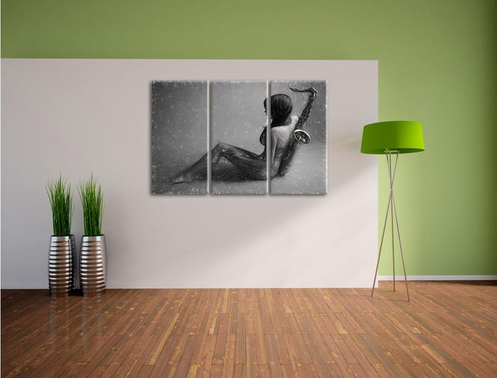 Pixxprint Attraktive Frau mit Saxophone als Leinwandbild/Grösse: 3 Teilig (120x80 cm) cm/Wandbild/Ku