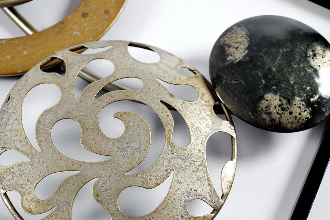 Kobolo Metall-Wandbild Wanddeko Metallbild - mit Ringen, Kreisen und Spiegeln - 90x31 cm