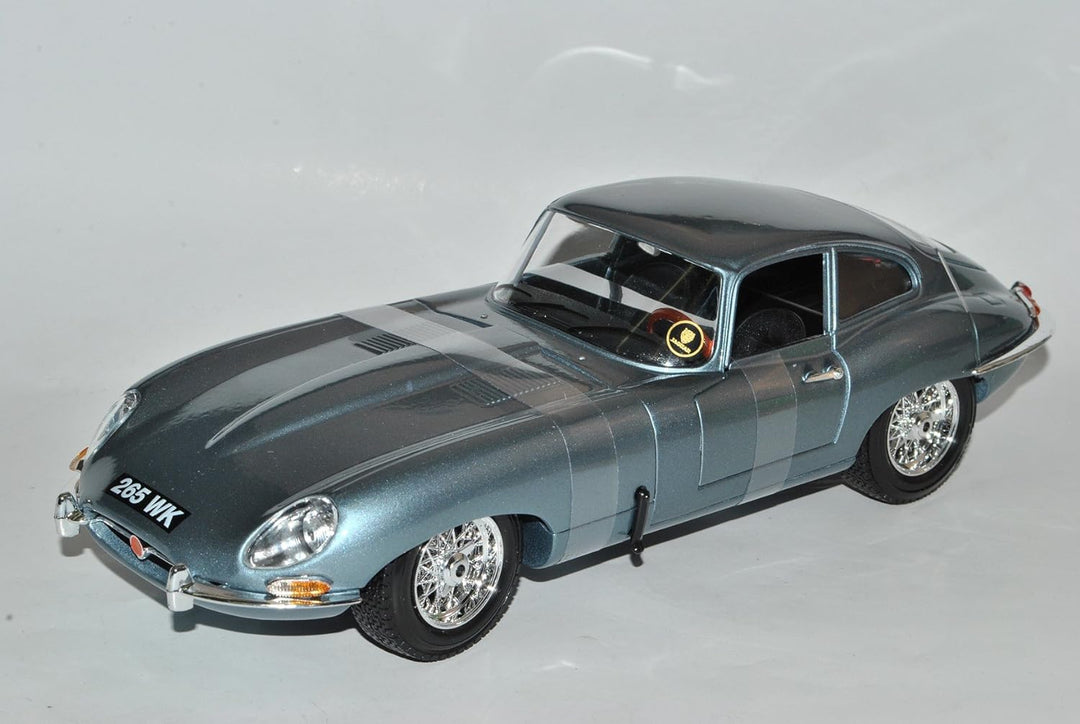 Jaguar E-type Coupe Silber-grau 1/18 Bburago Burago Modellauto Modell Auto SondeRangebot