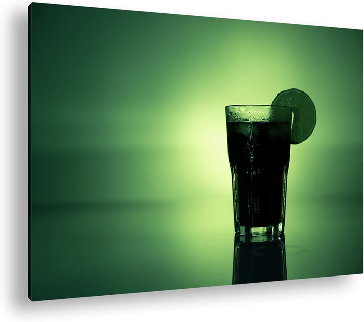 deyoli Cocktail im grün leuchtenden Licht im Format: 100x70 als Leinwandbild, Motiv fertig gerahmt a