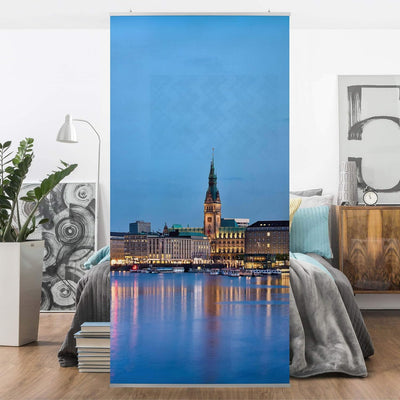 Bilderwelten Raumteiler Hamburg Skyline 250x120cm inkl. transparenter Halterung 250x120cm incl. tran