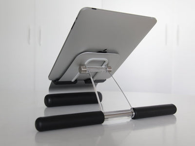 Rain Design iRest Ständer für Apple iPad und Tablet Silber, kann auch auf einem Sofa - Sessel verwen
