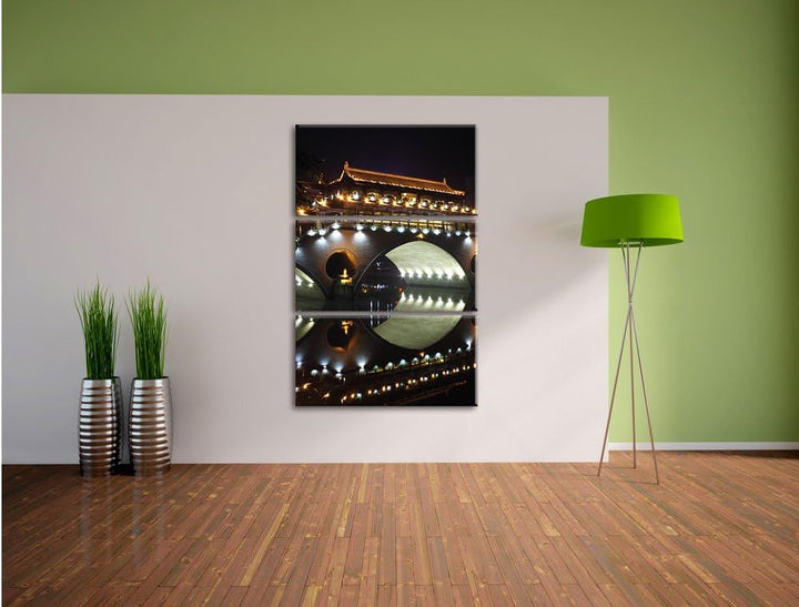Pixxprint hellerleuchtete chinesische Brücke als Leinwandbild/Grösse: 3 Teilig (120x80) cm/Wandbild/