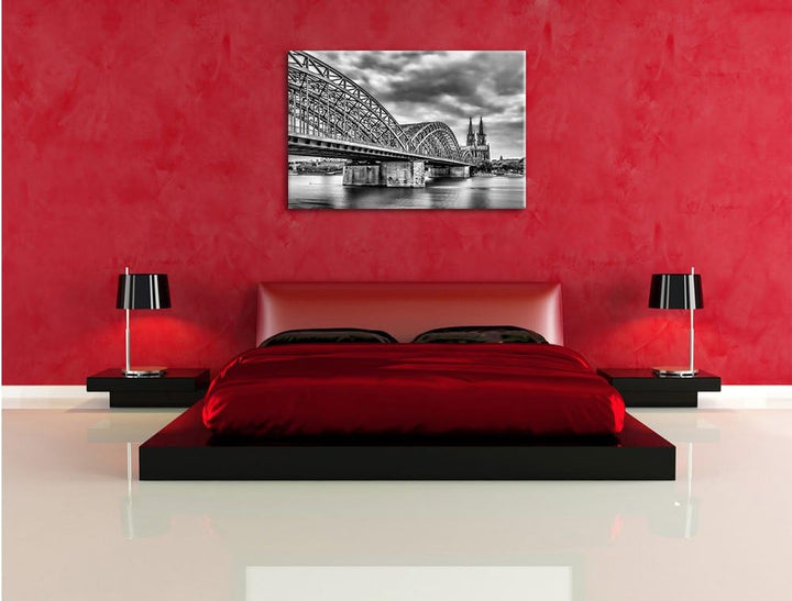 Monocrome, Prächtige Hohenzollernbrücke in Köln, Format: 100x70 auf Leinwand, 100x70