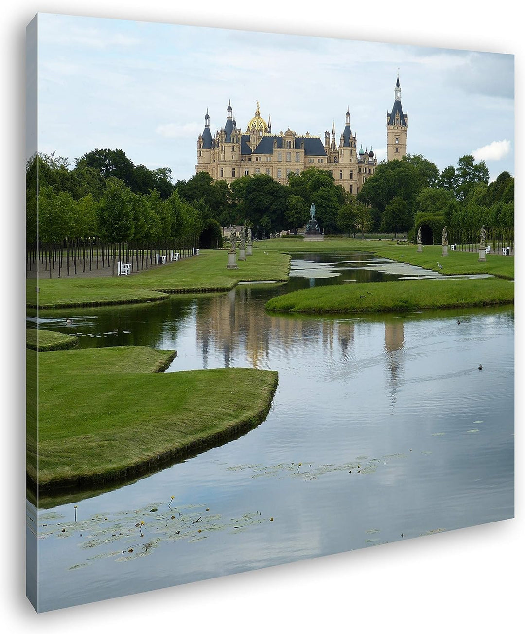 deyoli Schweriner Schloss in Mecklenburg im Format: 60x60 als Leinwandbild, Motiv fertig gerahmt auf