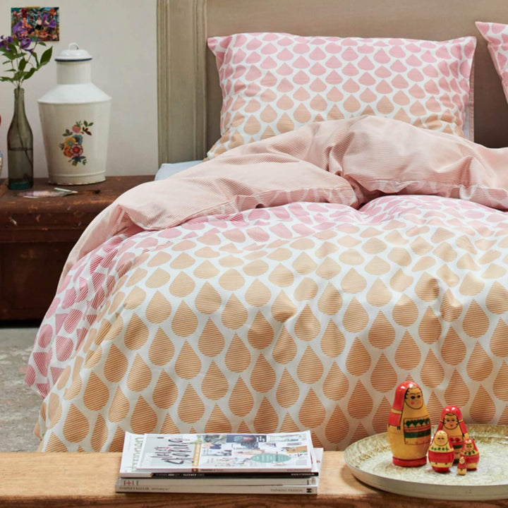 Esprit Satinbettwäsche Rainns I Farbe Pink I 200x220 2x80x80 cm I Tropfen auf weissem Grund I Reine