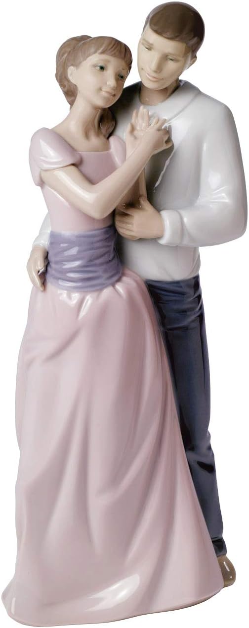 NAO Porcelain by Lladro Dreams of Love (Engagement, Marriage, Wedding, Anniversary Collection) 20016