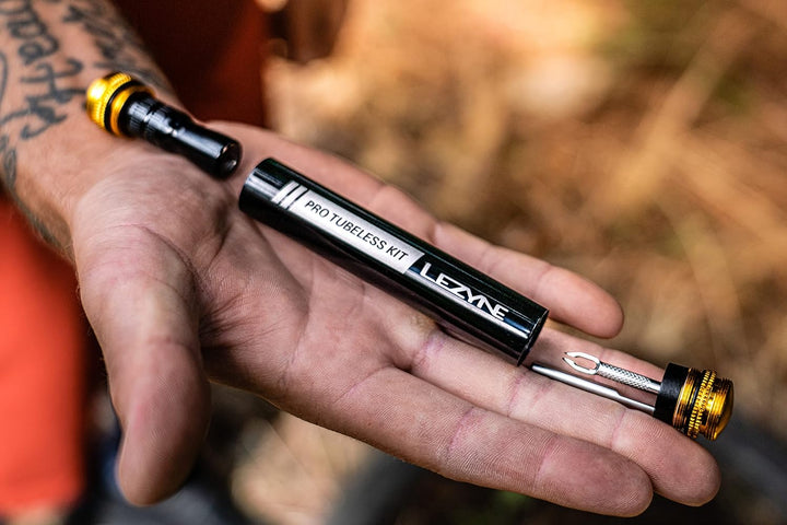 LEZYNE Pro Tubeless Fahrradreifen-Reparatur-Set, All-in-One Reifenreparatursystem für schlauchlose R