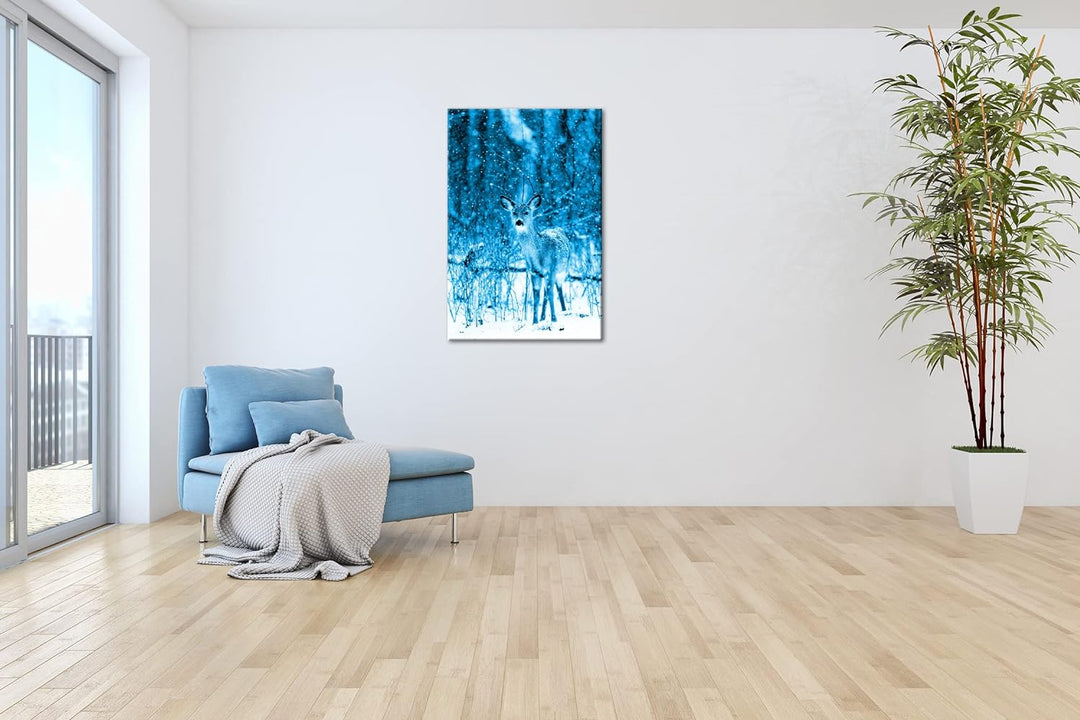 deyoli niedliches Reh im Schnee Format: 80x60 Effekt: Monocrome Blau als Leinwand, Motiv fertig gera