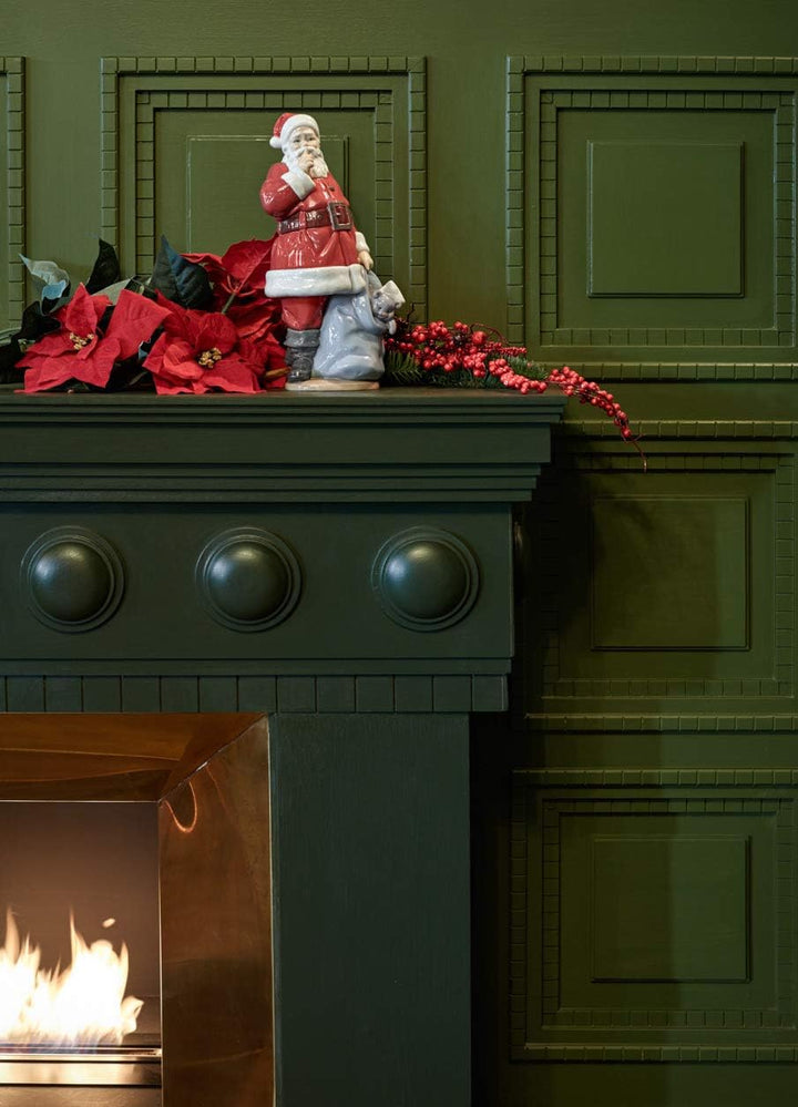 LLADRÓ Figur Weihnachtsmann ist gekommen, Figur Weihnachtsmann aus Porzellan.