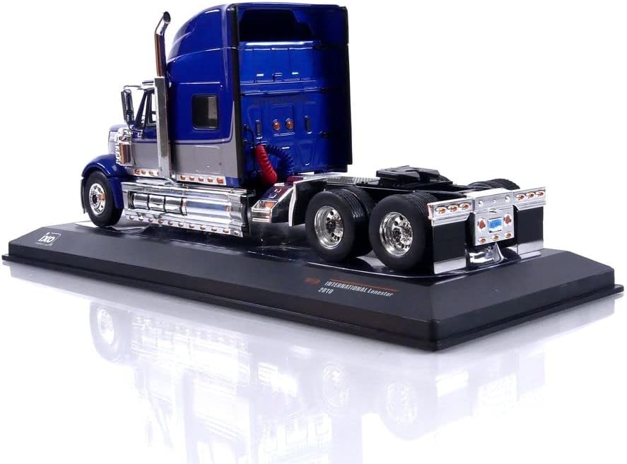 Ixo TR118 Miniaturauto aus der Kollektion, Blue Metallic