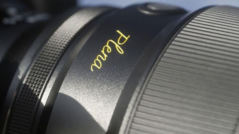 Nikon NIKKOR Z 135 mm f/1.8 S Plena