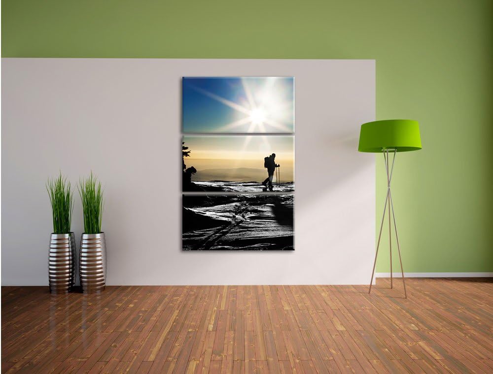 Pixxprint Ski Langläufer auf Berg schwarz/weiss 3-Teiler Leinwandbild 120x80 Bild auf Leinwand