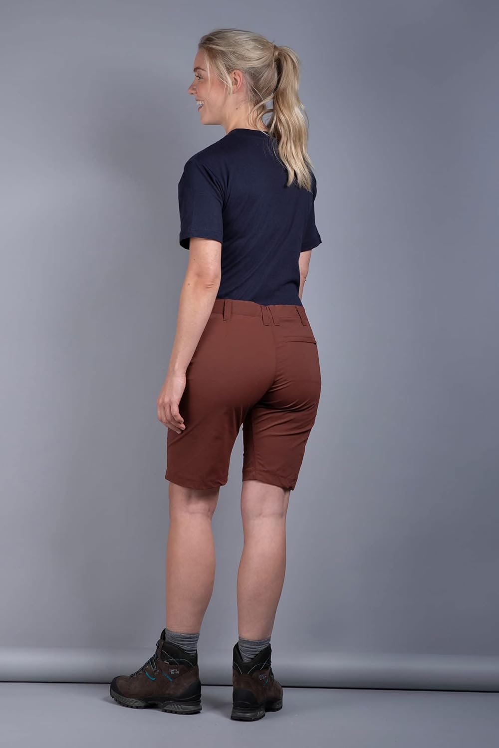 Tatonka W Travel Shorts Rot - Leichte Bequeme Damen Reise und Wander-Shorts, Grösse 42 - Farbe Auber