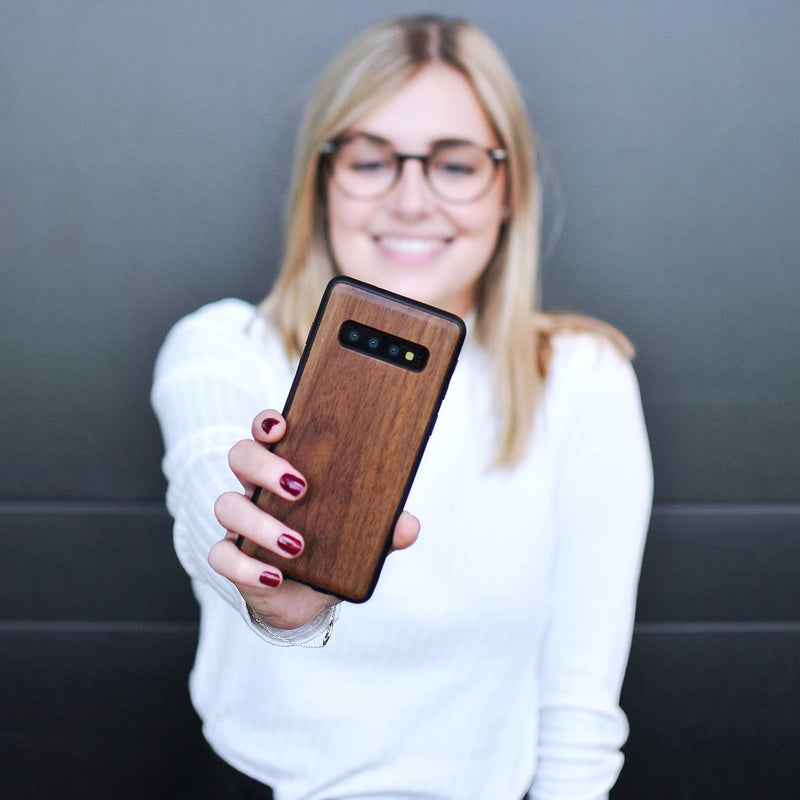 Woodcessories - Hülle Kompatibel mit Samsung Galaxy S10+ Aus Echtem Holz - EcoBump Case (Walnuss)