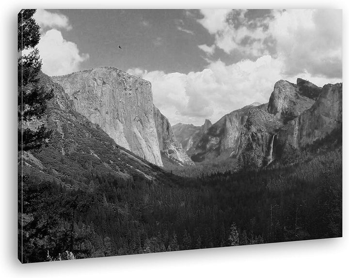 Panoramablick über den Yosemite Nationalpark Format: 80x60 Effekt: Schwarz&Weiss als Leinwand, Motiv