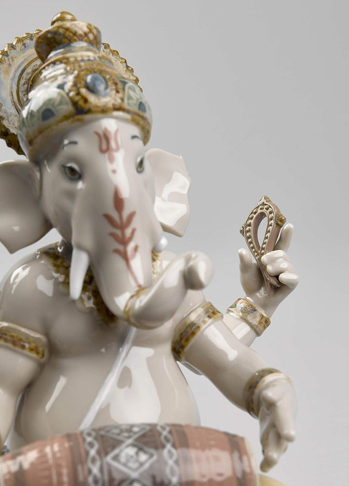 LLADRÓ Figur Ganesha Mit Mridangam. Ganesha. Porzellan.