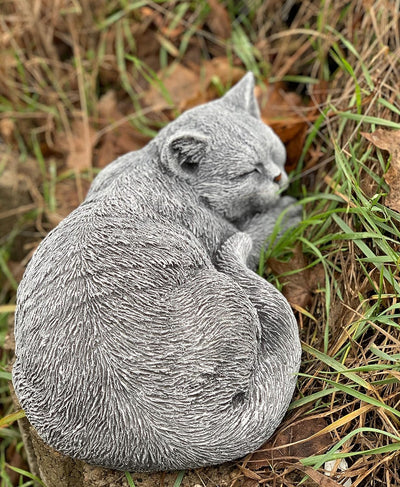 stoneandstyle Steinfigur Katze Betty schlafend frostfest wetterfest Gartenfigur