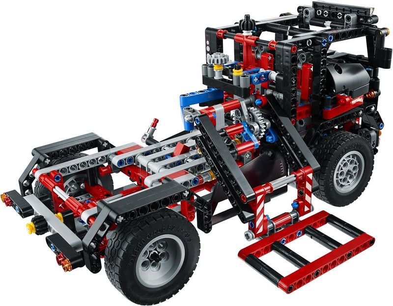 LEGO Technic Pick-Up Tow Truck 9395 by LEGO
