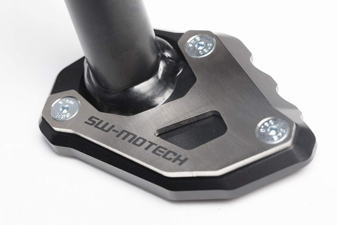 SW-MOTECH Seitenständerfuss-Verbreiterung, Schwarz/Silbern für KTM 1050/1090/1190 Adv,1290 Sadv