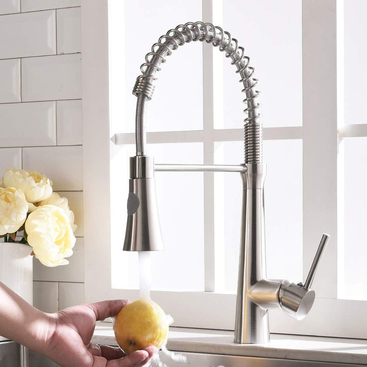 TIMACO Wasserhahn Küche 360° Drehbar Küchenarmatur Mischbatterie Küche Armatur Küche Spiralfederarma