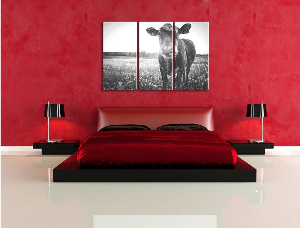 Pixxprint Einzelne Kuh auf Butterblumenwiese in der Abendsonne Kunst Kohle Effekt 3-Teiler Leinwandb