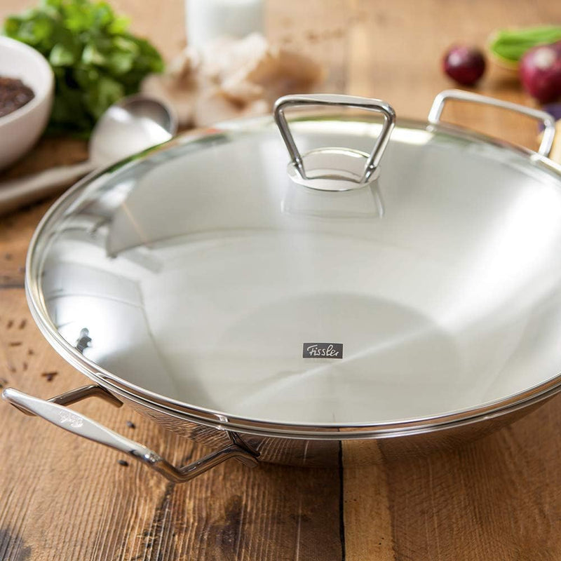 Fissler Kunming / Edelstahl-Wok (Ø 36 cm) grosse Wok-Pfanne unbeschichtet,Asiapfanne mit Glas-Deckel