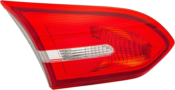 HELLA 2NR 354 828-011 Heckleuchte - Glühlampe - innerer Teil - links - für u.a. Ford Focus III Saloo