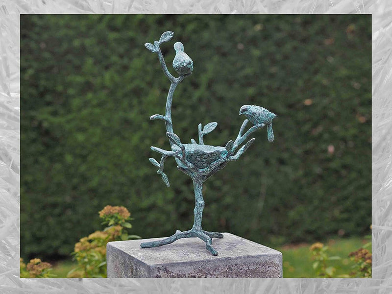 IDYL Bronze-Skulptur Zwei Vögel mit Vogelnest | 40x18x18 cm | Tierfigur aus Bronze handgefertigt | G