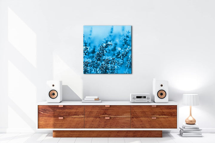 deyoli Bienen im blühenden Lavendel Format: 70x70 Effekt: Monocrome Blau als Leinwandbild, Motiv fer