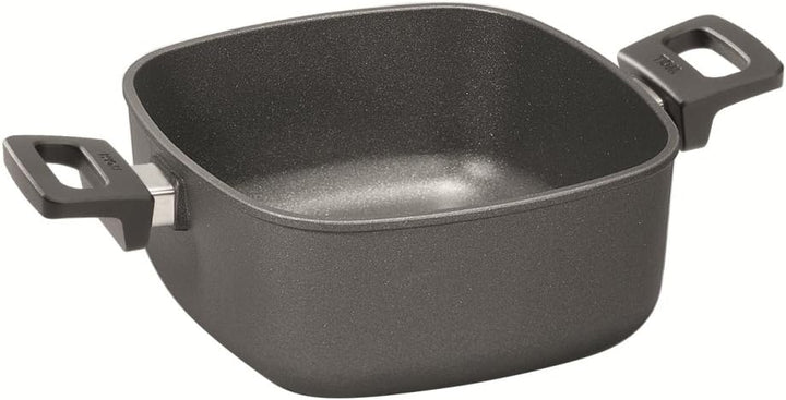 Woll 1024N Titanium Nowo Gussbräter viereckig 24 x 24 cm, 10 cm hoch, 4.0 Liter mit 2 Seitengriffen
