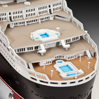 Revell 05231 1:700-Queen Mary 2 originalgetreuer Modellbausatz für Fortgeschrittene, unlackiert, Mit