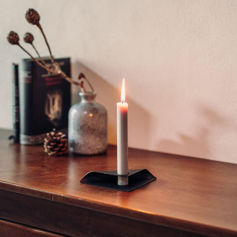 höfats - Square Candle - Kerzenhalter aus Edelstahl für Stabkerze 20-24mm - Kerzenständer in schwarz