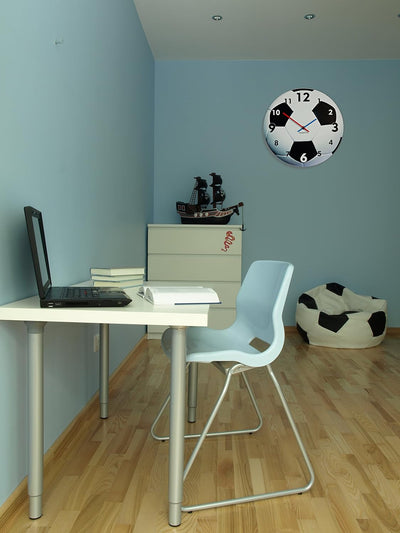 FLEXISTYLE Einzigartige Wanduhr für Kinder Fussball, leise Nicht Ticken, oval, 30 cm, Acryl, für Kin