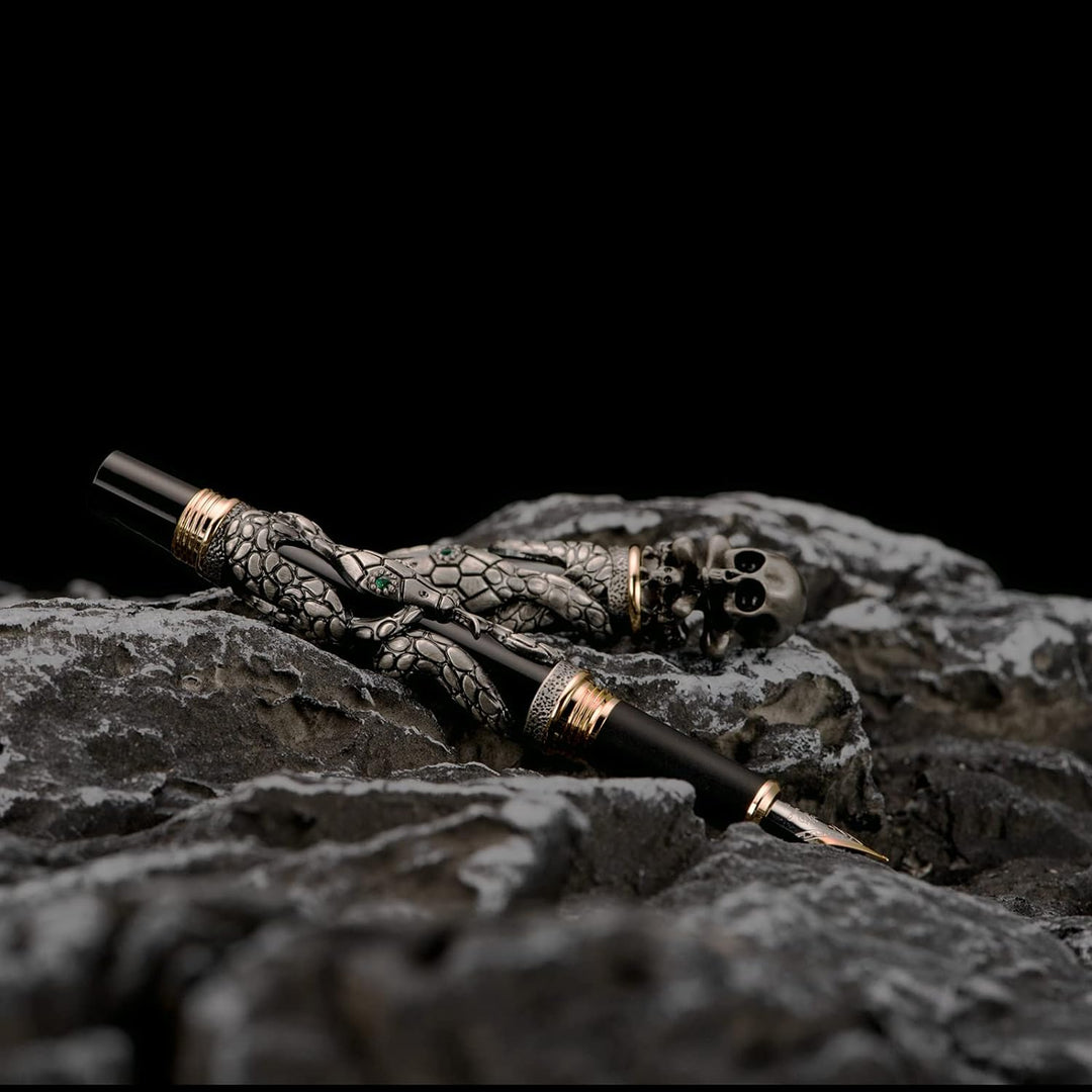 Jinhao Füllfederhalter, Schwarz, mittlere Feder, Retro-Stil, mit Totenkopfkopf, massives Metall und