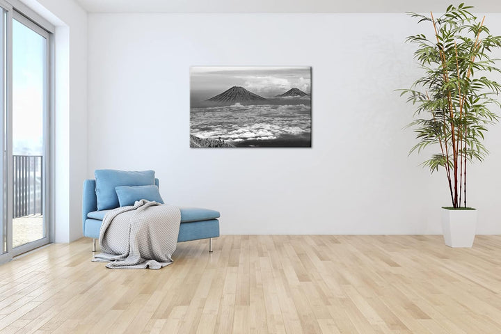 deyoli Vulkane in Java Indonesien Format: 60x40 Effekt: Schwarz&Weiss als Leinwandbild, Motiv fertig