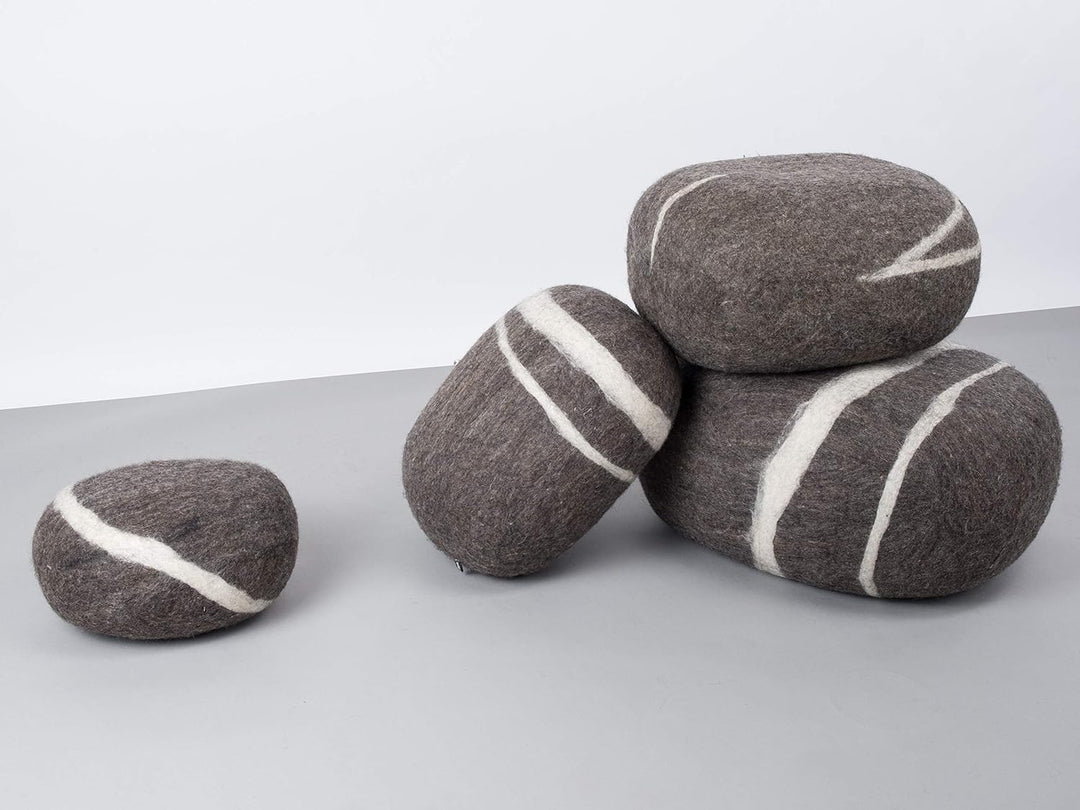 Oskar - Filz Kieselstein, Meditationskissen, Yogakissen, Dekokissen, Pouf, dunkelgrau rund - Grösse