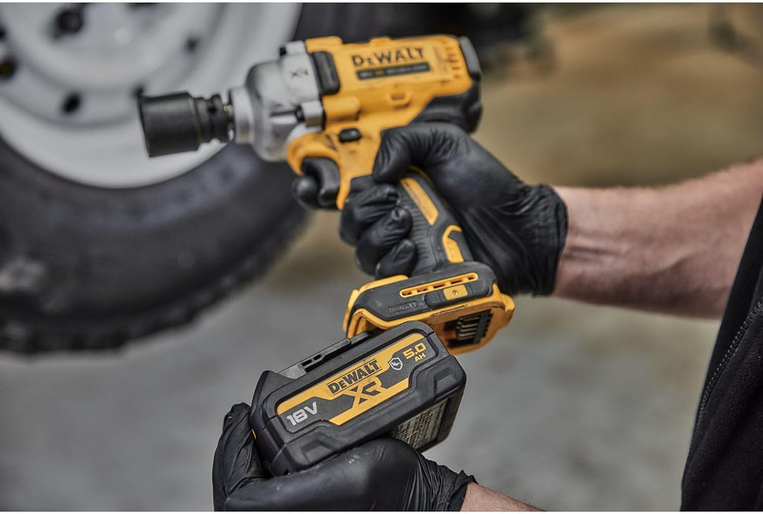 Dewalt XR Akku-Schlagschrauber DCF891NT (18V, ½ Zoll Aussenvierkant-Aufnahme mit Spreng- bzw. HOG-Ri