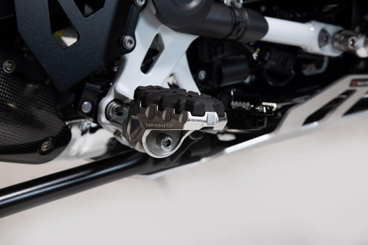 SW-MOTECH EVO Fussrasten-Kit für BMW R1200GS LC/Adventure (13-), R1250GS (18-)