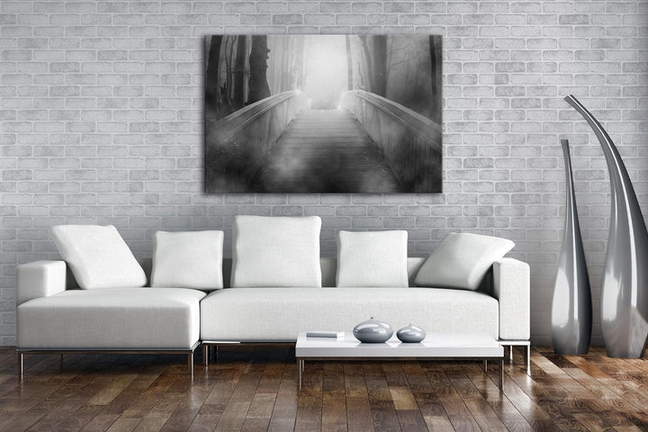 deyoli vernebelte Brücke ins Licht Effekt: Schwarz/Weiss Format: 80x60 als Leinwand, Motiv fertig ge