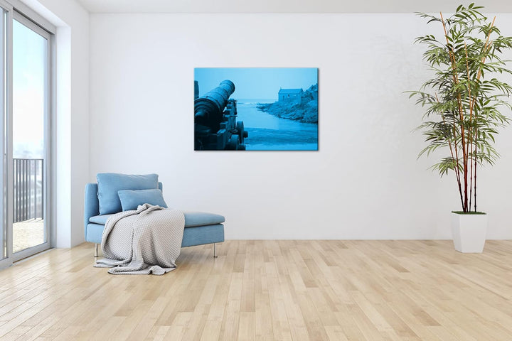 deyoli alte Kanone am Küstenufer Format 80x60 Effekt: Monocrome Blau als Leinwandbild, Motiv fertig
