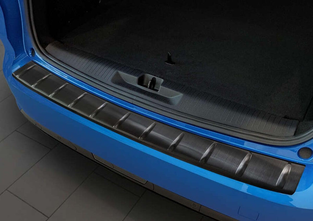 Ladekantenschutz aus Edelstahl in anthrazit mit 3D Abkantung passend für Opel Astra L Sports Tourer