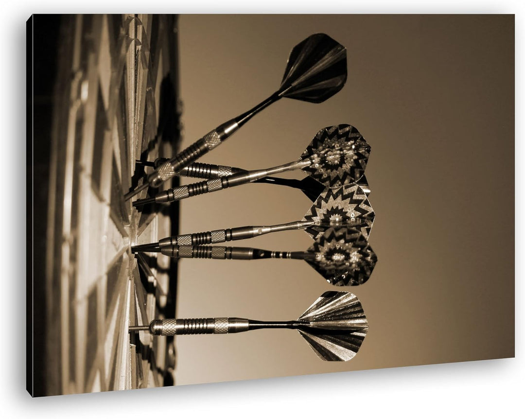deyoli Darts auf einer Dartscheibe Format: 80x60 Effekt: Sepia als Leinwandbild, Motiv fertig gerahm
