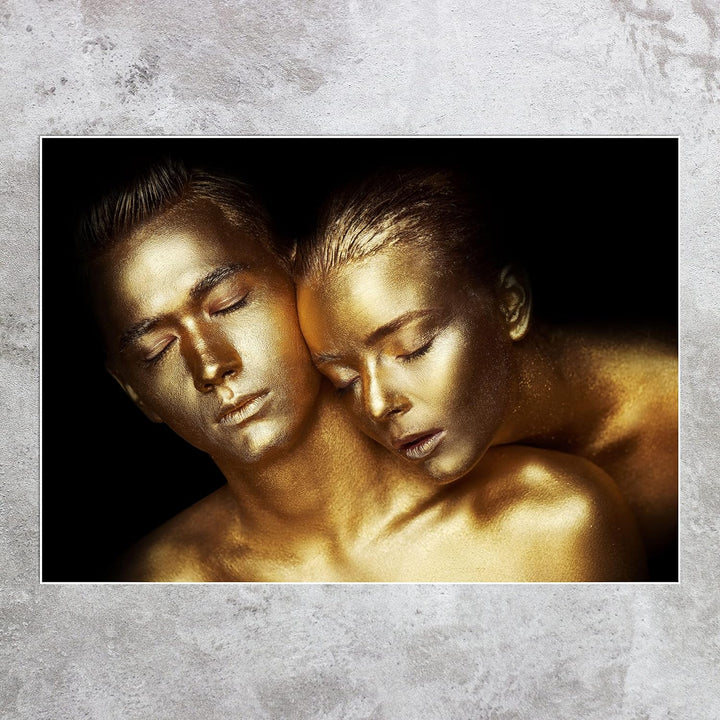 wandmotiv24 Poster als Wanddeko, Grösse 100x70cm, Gold Collection, sinnliches Paar in Gold, Models,
