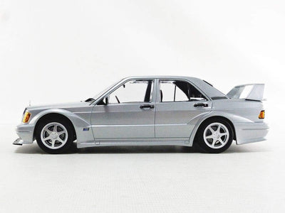 Minichamps 155036101 Miniaturmodell aus der Sammlung, Silber