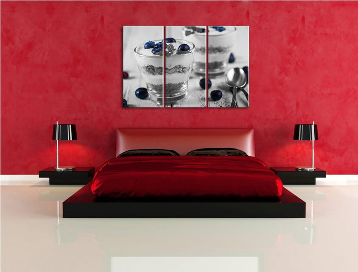 Blaubeerjoghurt mit Müsli schwarz/weiss 3-Teiler Leinwandbild 120x80 Bild auf Leinwand, XXL riesige