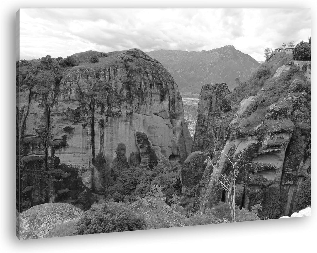 deyoli atemberaubende Meteora Landschaft in Griechenland Effekt: Schwarz/Weiss im Format: 100x70 als