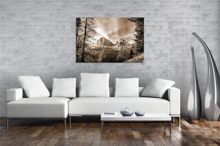 Traumhafte Berglandschaft der Dolomiten Format: 60x40 als Leinwand, Effekt: Sepia, Motiv fertig gera