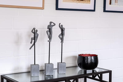 IDYL Moderne Skulptur Figur Sandsteinguss Set Looking Waving Hanging Man an kurzer Stange | grau | 8